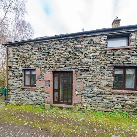 6 The Mews - Cosy With Garden Semesterbostad